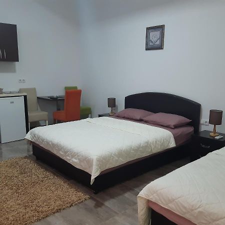 Zara Apartments Ulcinj Exterior photo